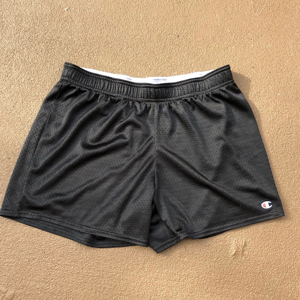 Vintage Champion Women’s Mesh basketball Short.